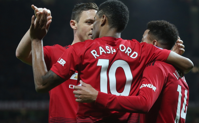 球迷们欣喜 球迷们欣喜