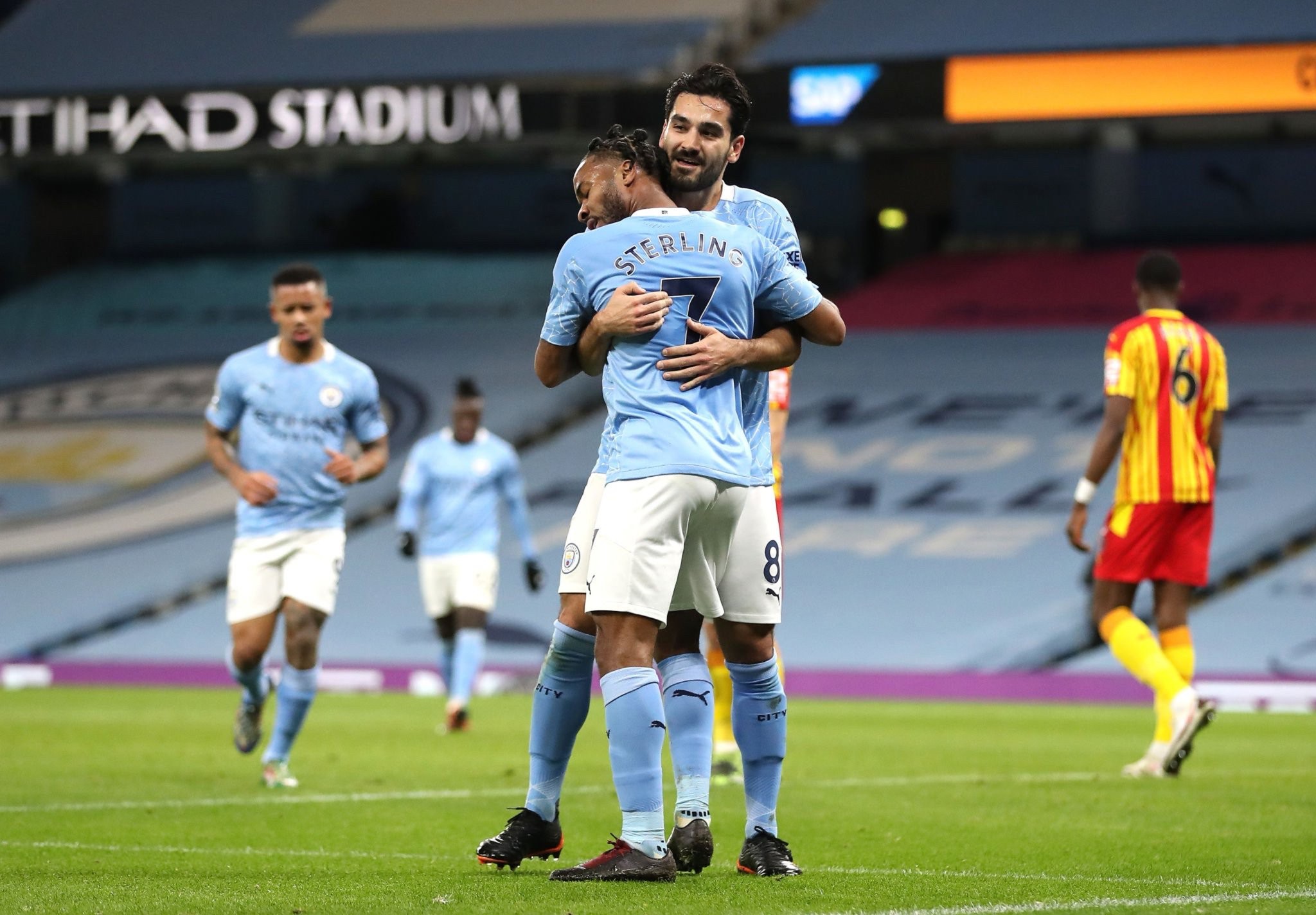 篮球比赛中 篮球比赛中